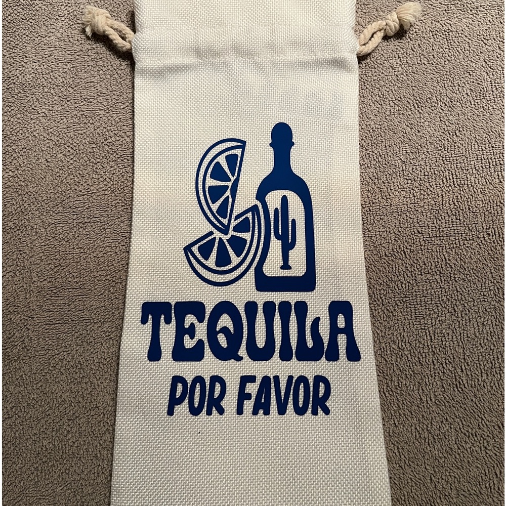 Cricut wine bag. Hand decorated tequila bottle.